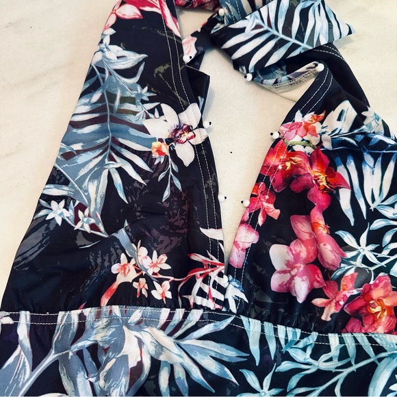 Rococo Sand Bodysuit / Swimsuit - Picture 8 of 8